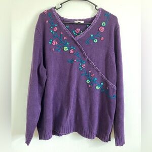 Chic Purple V-Neck Sweater with Floral Embroidery